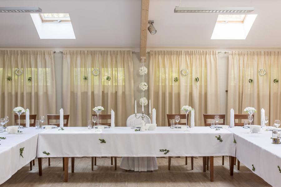 Straszny Dwor Hotel Chodziez Exterior photo